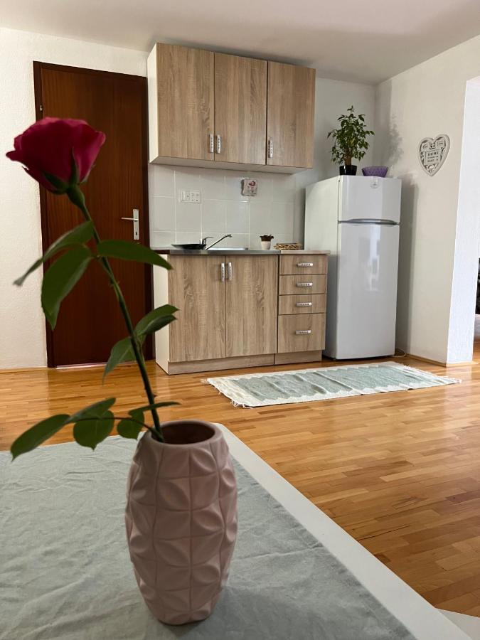 Ferienwohnung Queen Visoko Exterior foto