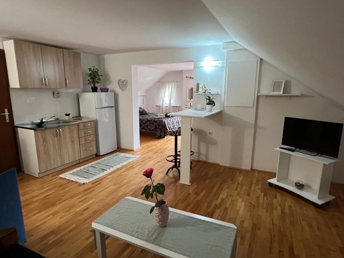 Ferienwohnung Queen Visoko Exterior foto