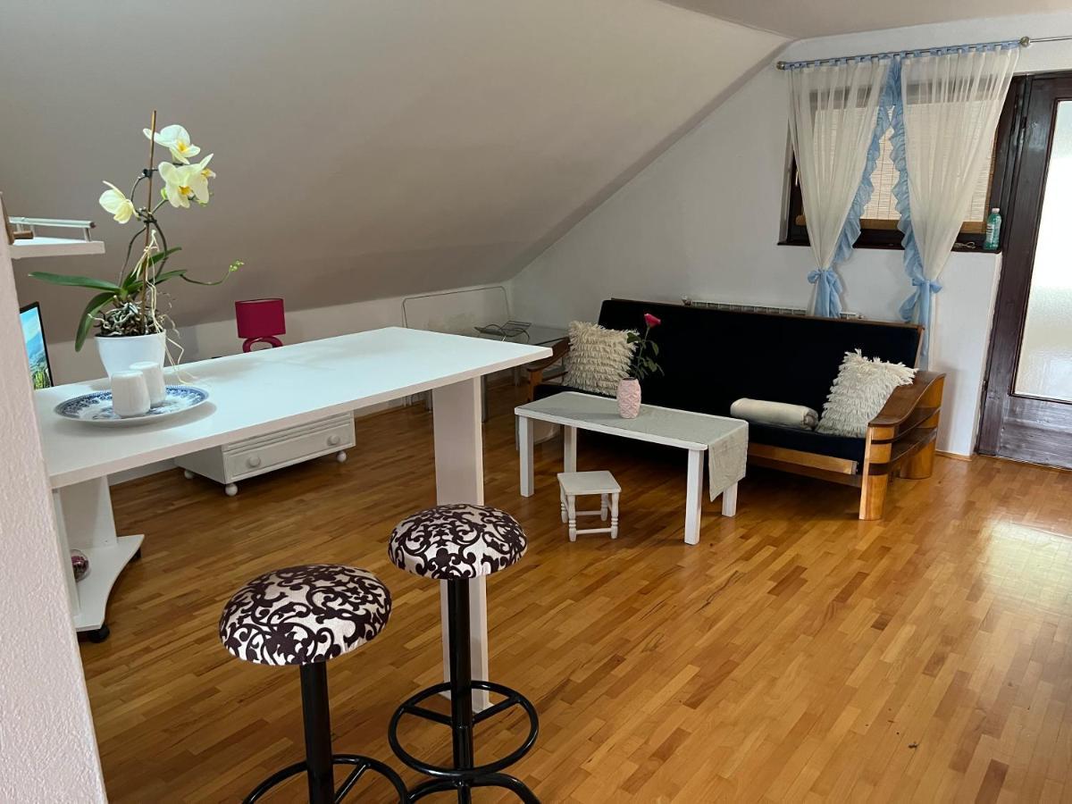 Ferienwohnung Queen Visoko Exterior foto