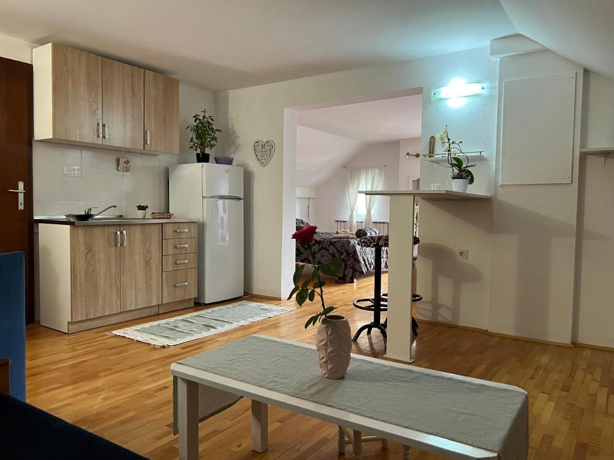 Ferienwohnung Queen Visoko Exterior foto